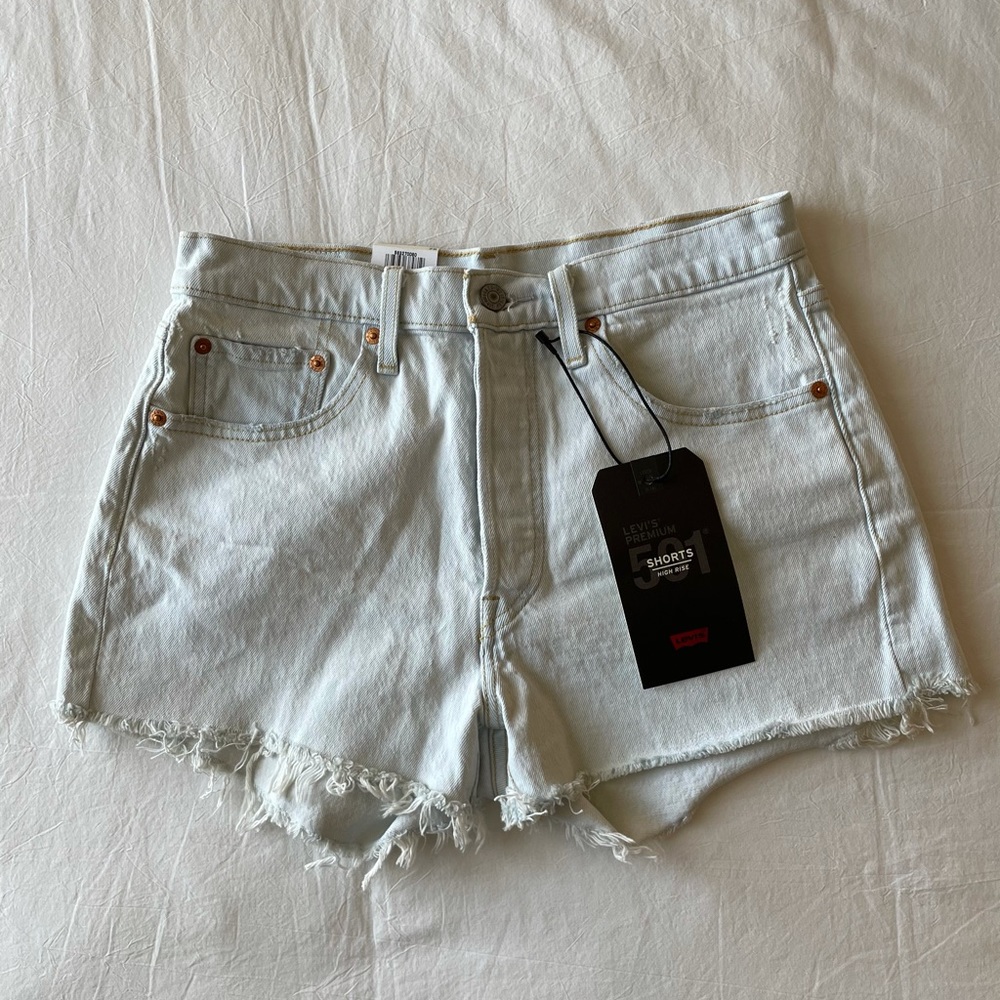 NWT Levi’s 501 Shorts